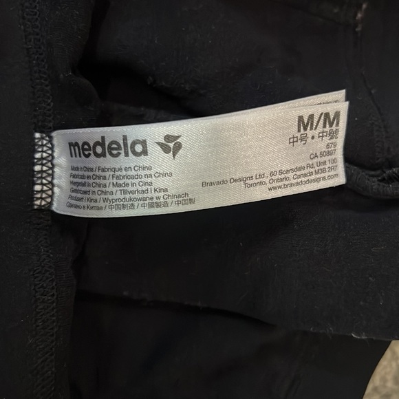 Medela 3 in 1 Pumping and Nursing Bra, Hands Free Pumping Bustier - Picture 3 of 3